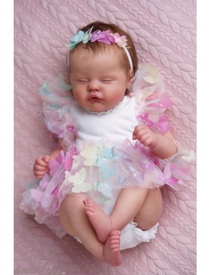 QUINBEE by Laura Lee Eagles