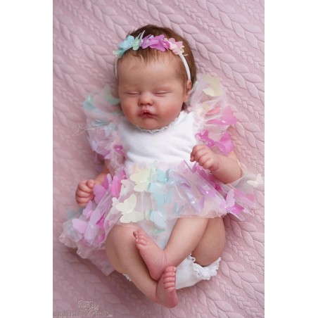 QUINBEE by Laura Lee Eagles