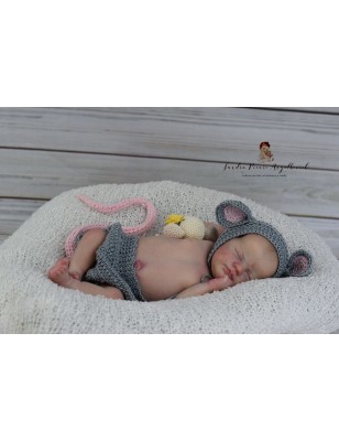 WEE MOUSE by Laura Lee Eagles