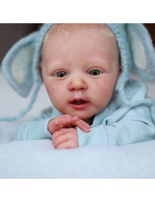 Noah by Linde Scherer