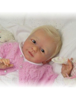 Little Lisa by Linde Scherer