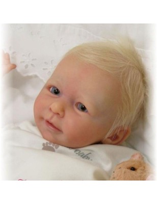 Little Lisa by Linde Scherer