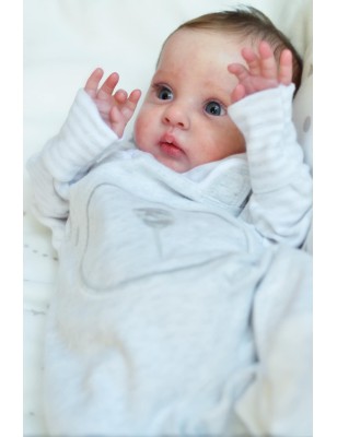 MIKKI by Irina Kaplanskaya (PRE-ORDINE)