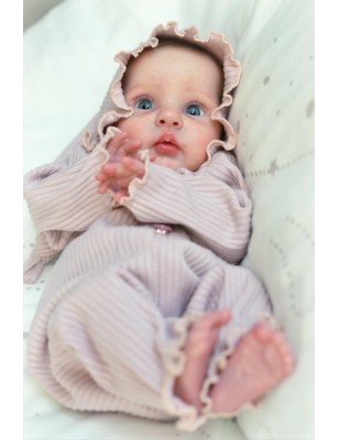 MIKKI by Irina Kaplanskaya (PRE-ORDINE)