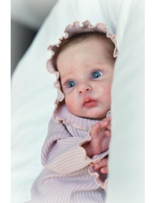 MIKKI by Irina Kaplanskaya (PRE-ORDINE)