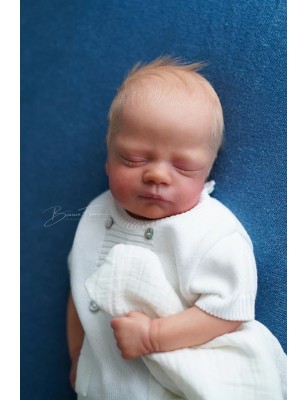 Realborn® Trent Asleep
