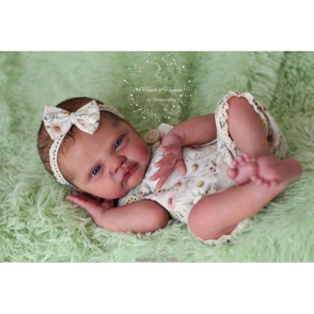 GRACIE MAE OPEN EYES by Laura Lee Eagles
