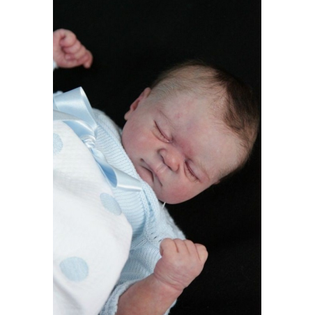 Julien by Elisa Marx