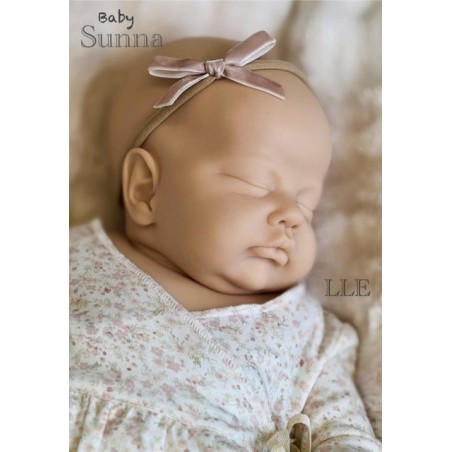 SUNNA by Laura Lee Eagles + tummy plate