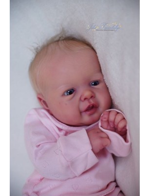 Amélie by Sandy Faber